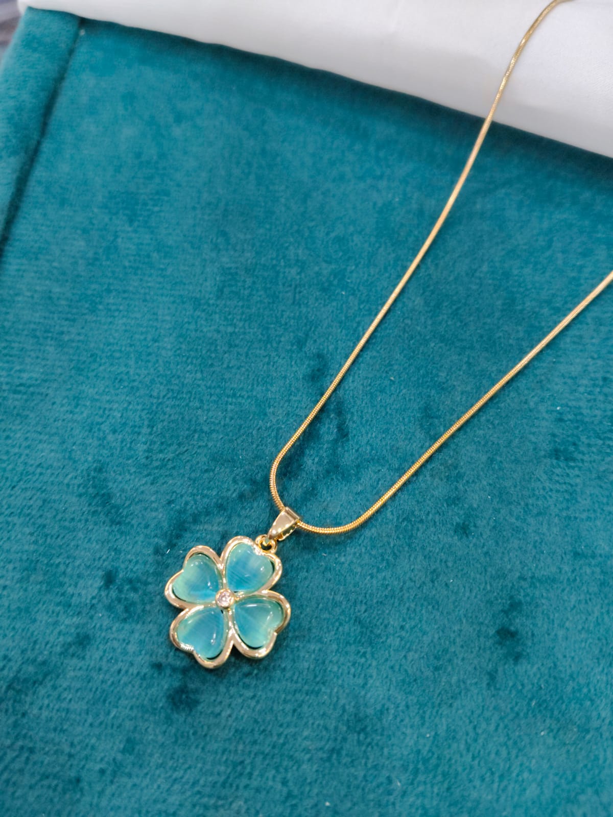 Classic Star Pendant - Sapphire in Anti-Tarnish Yellow Gold | Anniversary Gift