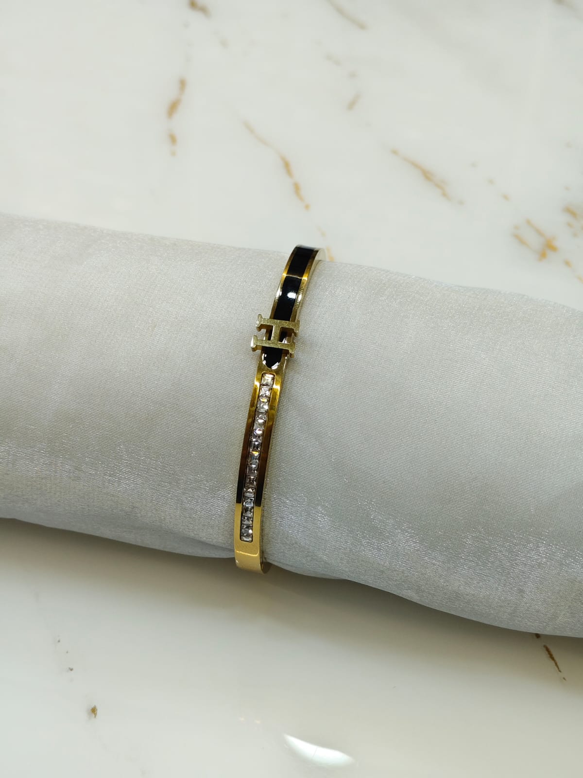 Opulent Tarnish-Free Silver Cuban Link Bracelet