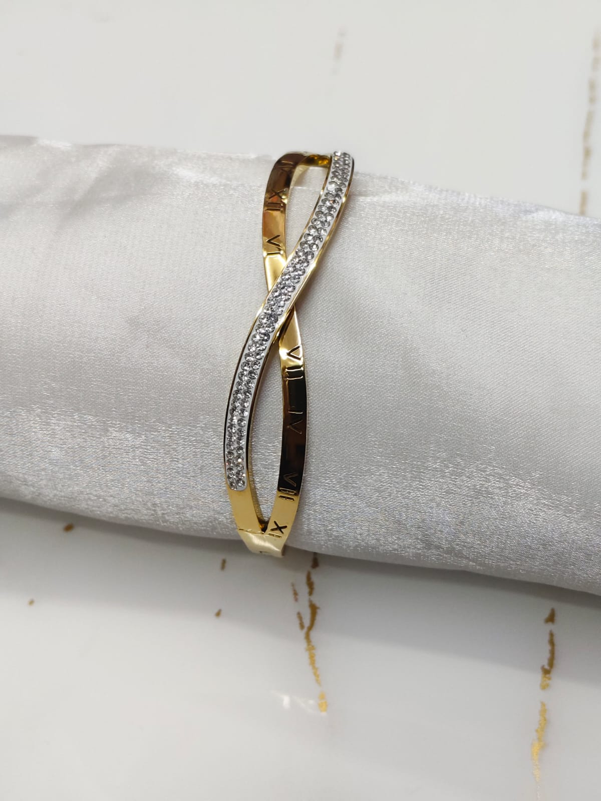 Vintage Waterproof twisted Bracelet