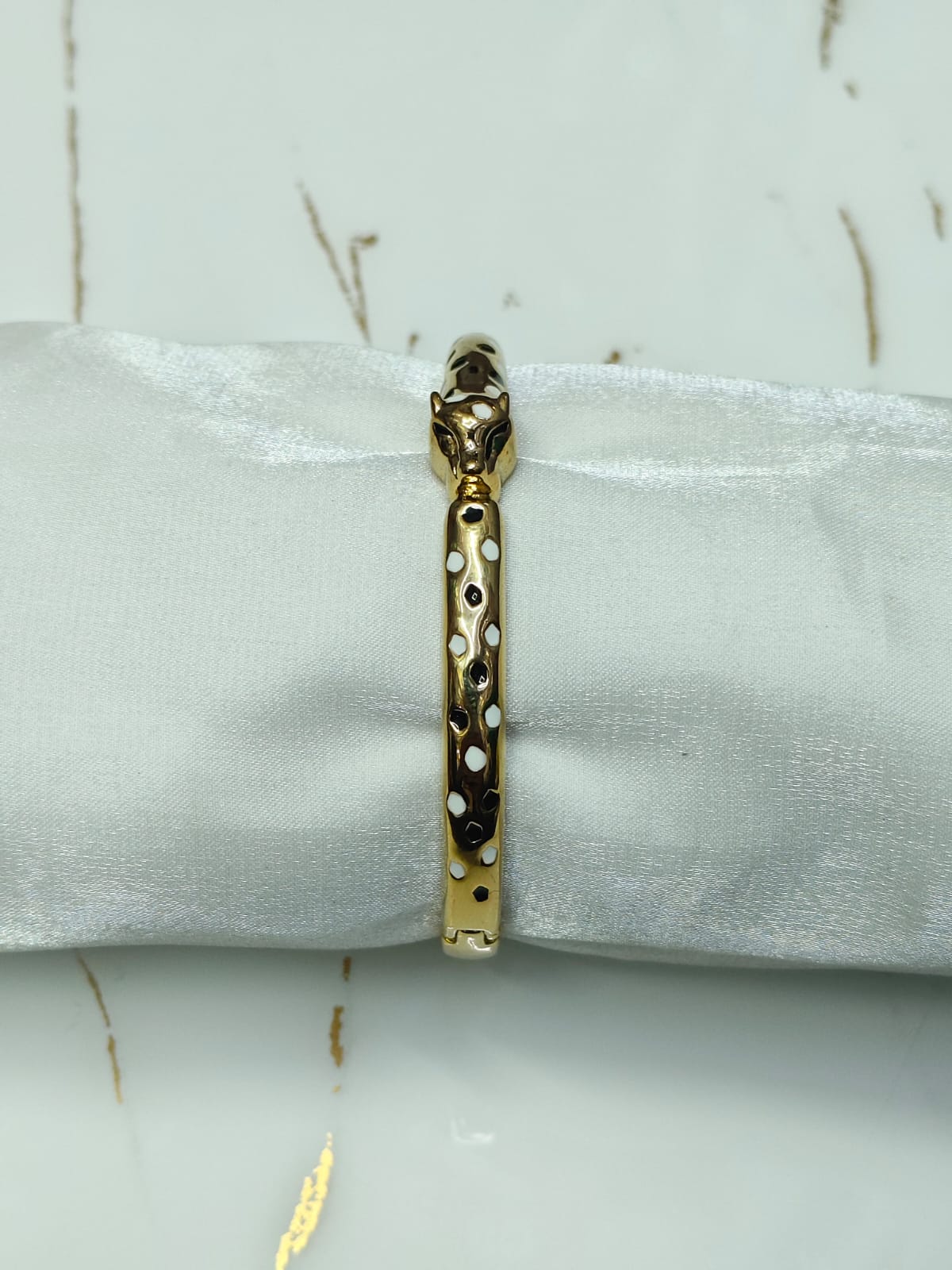 Bold Dotted Beaded Bracelet