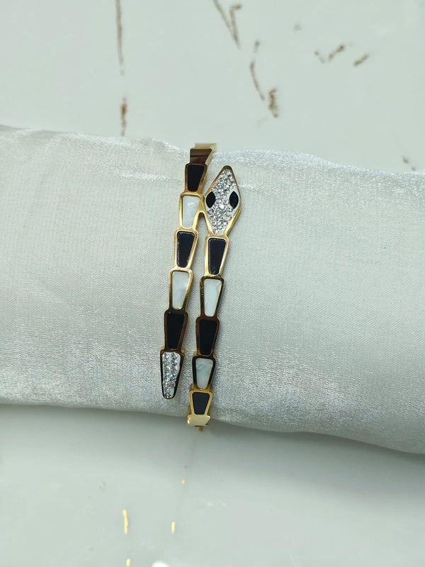 Snaky Dual Black Thread Bracelet