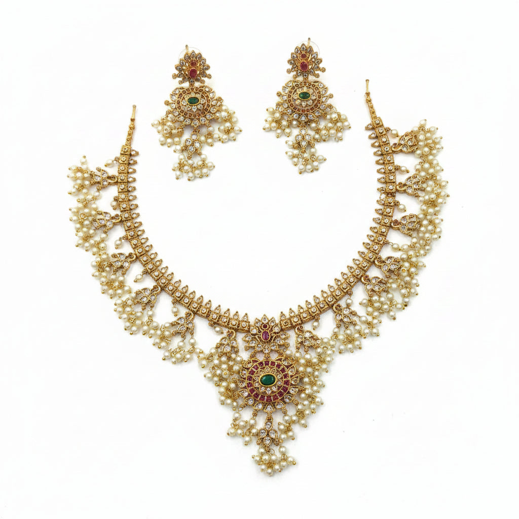 Antique Gold-Plated Pearl Cluster Traditional Necklace Set.