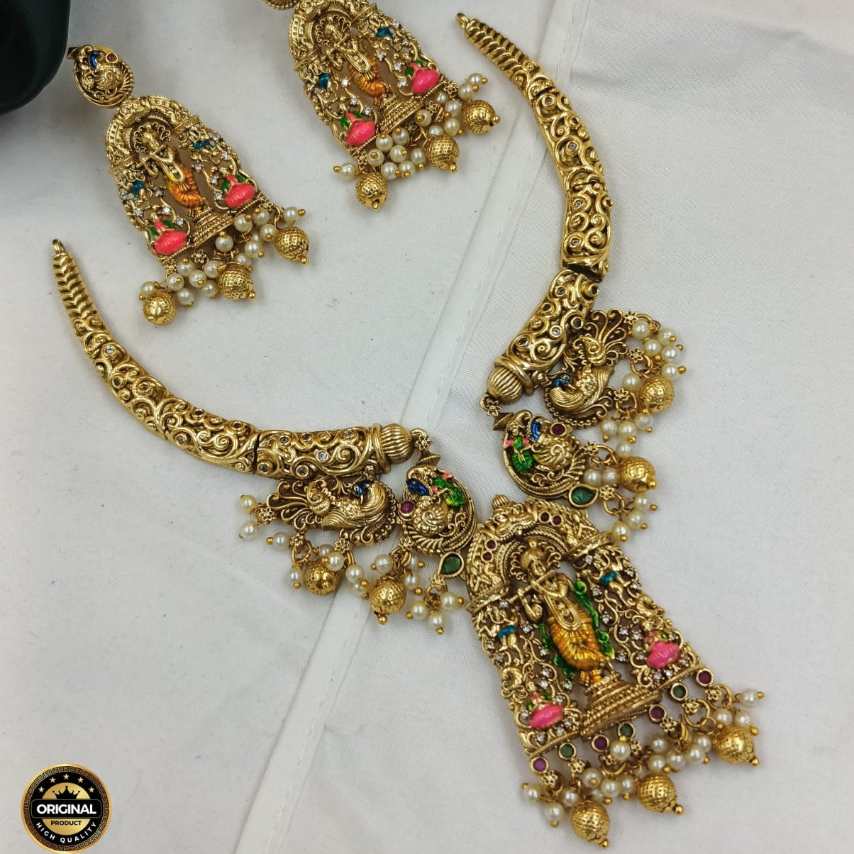 Nature-Inspired Leaf Motif Gold-Plated Necklace Set with Earrings