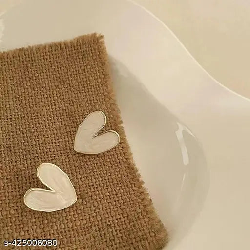 New Trending Cute Heart Shape Earrings For Women And girls